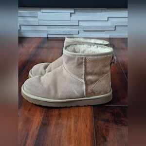 UGG Classic Mini Metallic Snake Women's Ankel Boots Suede Gold  US 8